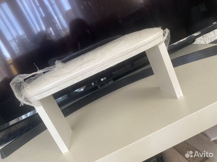 Подставка для маникюра новая