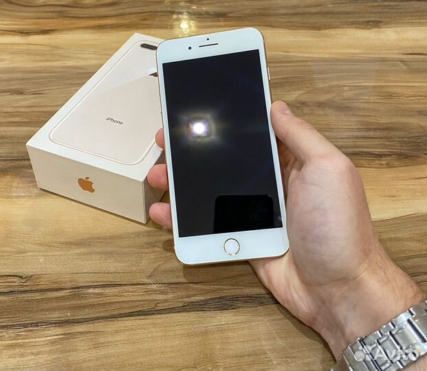 iPhone 8 Plus, 64 ГБ