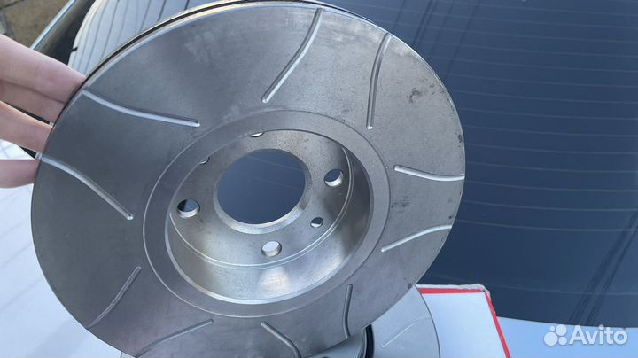 Тормозные диски Brembo max на весту