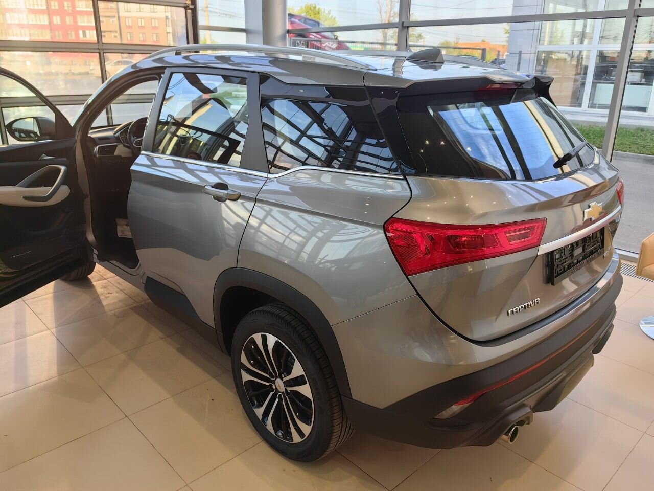 Chevrolet Captiva: фото владельца