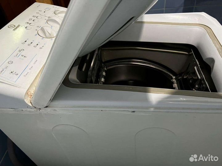 Стиральная машина с вертикальной загрузкой
