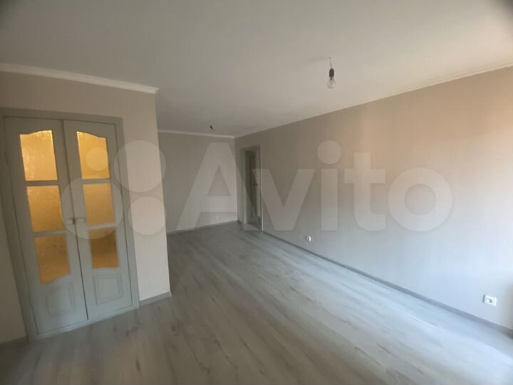 3-к. квартира, 85 м², 3/10 эт.