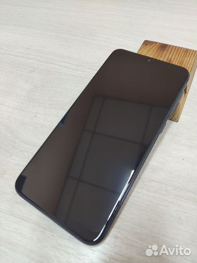 Samsung Galaxy A10, 2/32 ГБ
