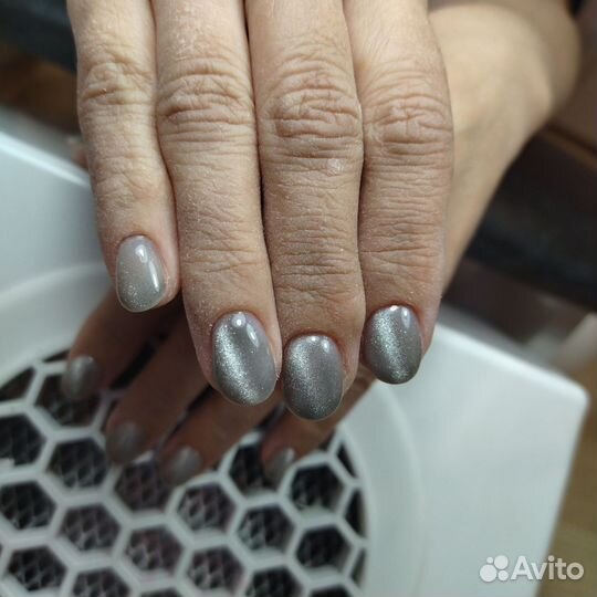 Модель на маникюр