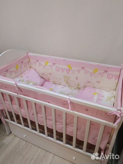 Бортики с комплектом постельного белья в кроватку