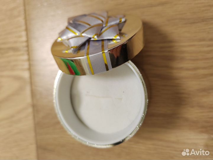 Коробочки для ювелирных изделий