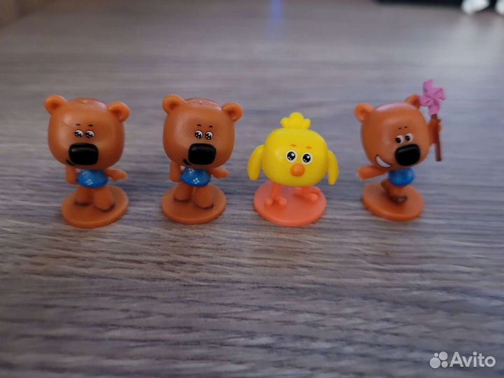 Игрушки киндер и чупа чупс Свинка,Фиксики,Мишки