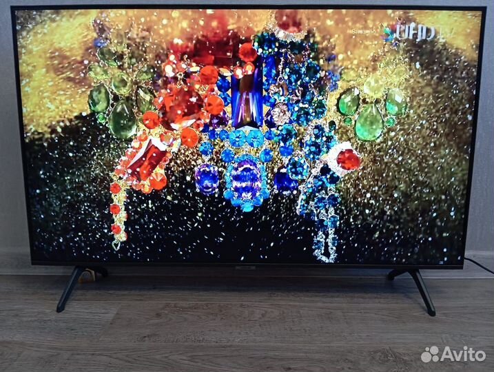 4К SmartTV Samsung UE43TU7090(109см) Tizen,Wi-Fi