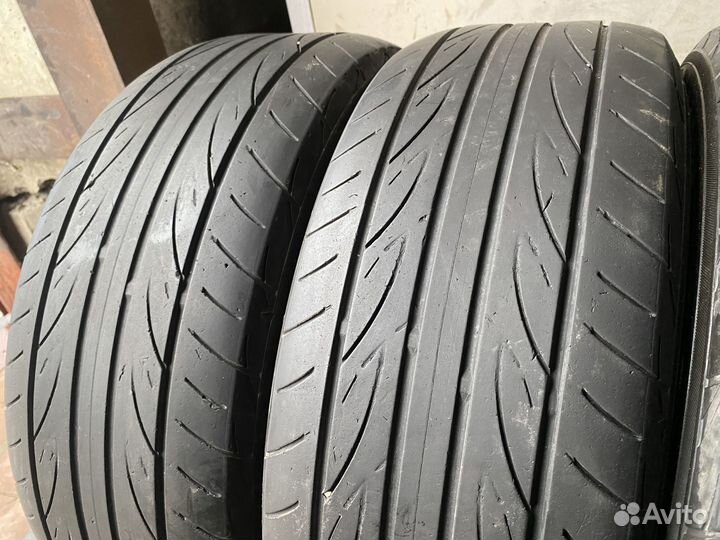 Yokohama Advan Fleva V701 205/55 R16