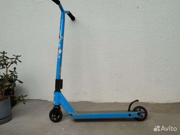 Трюковой самокат