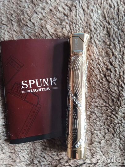 Женская зажигалка spunk lighter