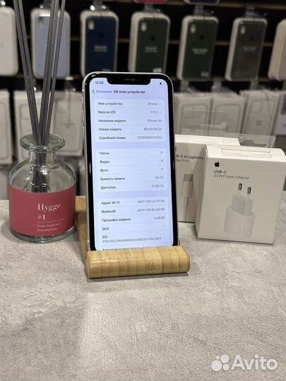 iPhone Xr, 64 ГБ