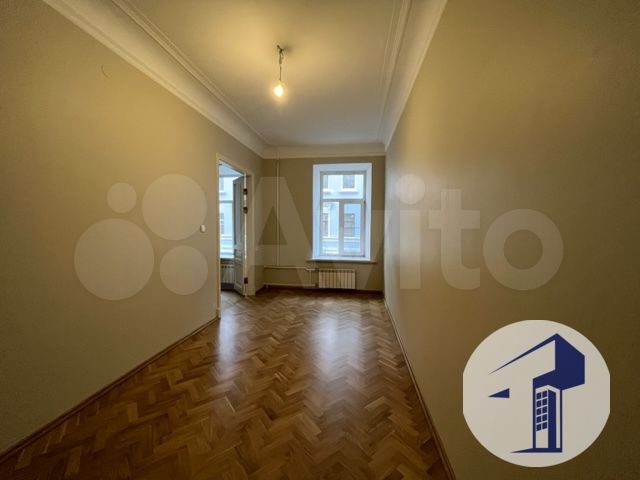 6-к. квартира, 140,5 м², 2/5 эт.