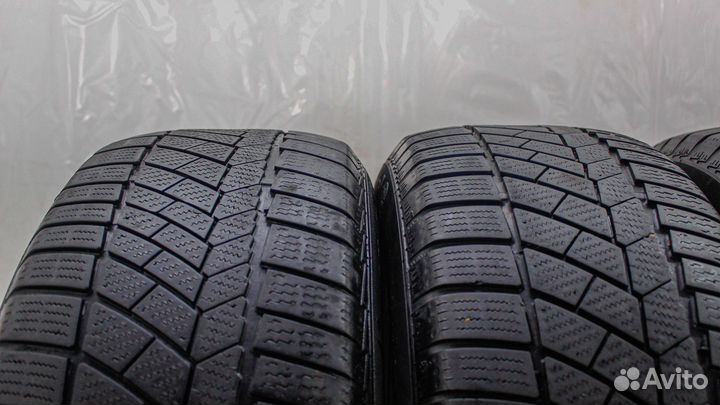Continental ContiWinterContact TS 830 P 235/60 R18 103V