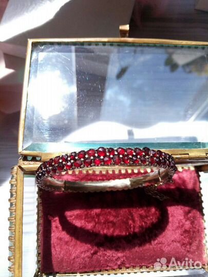 Антикварный гранатовый браслет