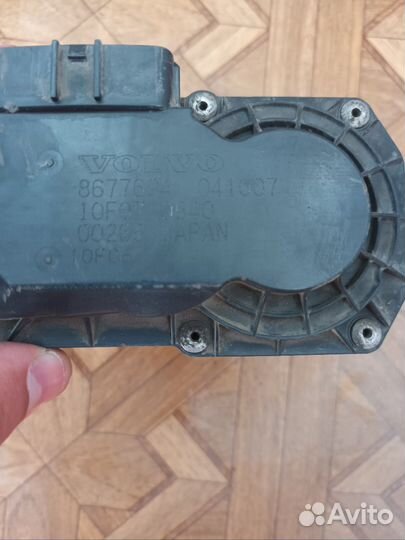 Дроссельная заслонка Volvo S60,S40,XC70,8677694
