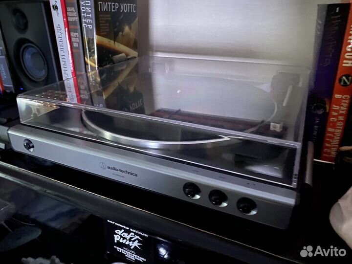Виниловый проигрыватель Audio-Technica AT-LP60xusb