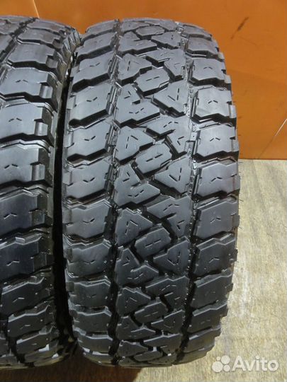 Kumho Road Venture MT51 265/70 R16 117Q