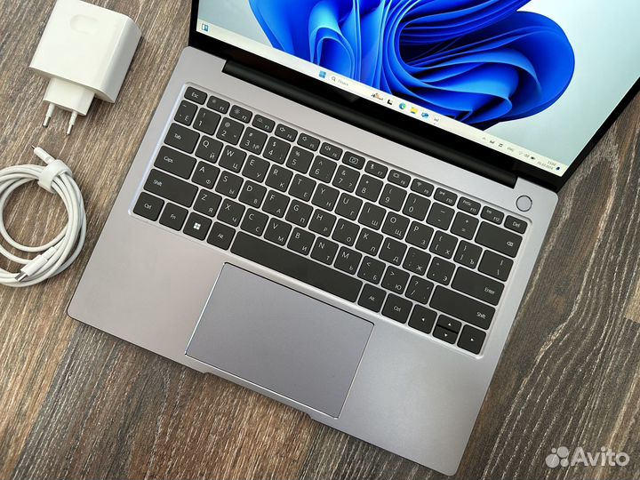 Huawei Matebook 14s 2k Razen 7 5700u 16gb 512 gb