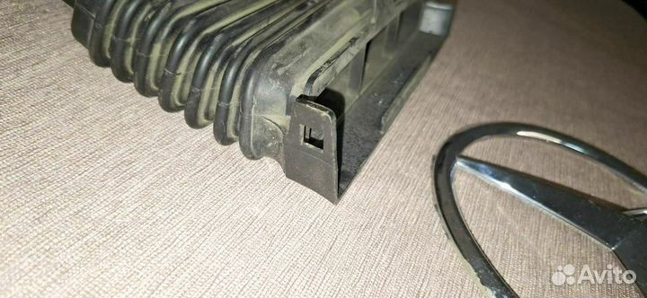 Воздуховод крышки двигателя OM642 для GL x166