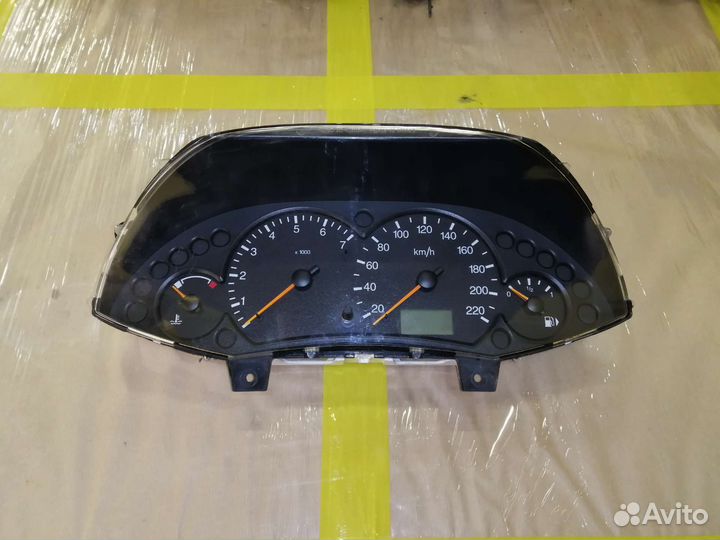 Щиток приборов бензин Форд Фокус 1