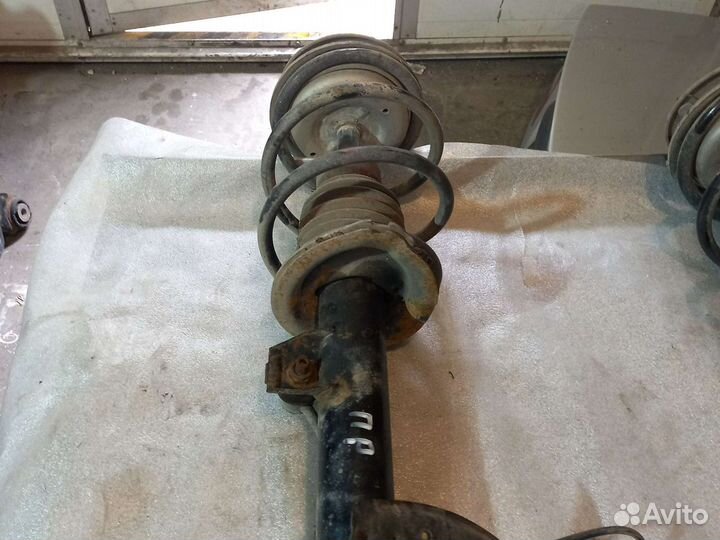 Передние стойки BMW3 E46