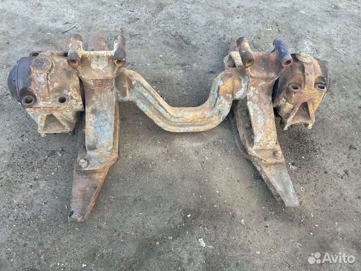 Ось балансира. Howo Zz3257M3247W грузовой-самосвал