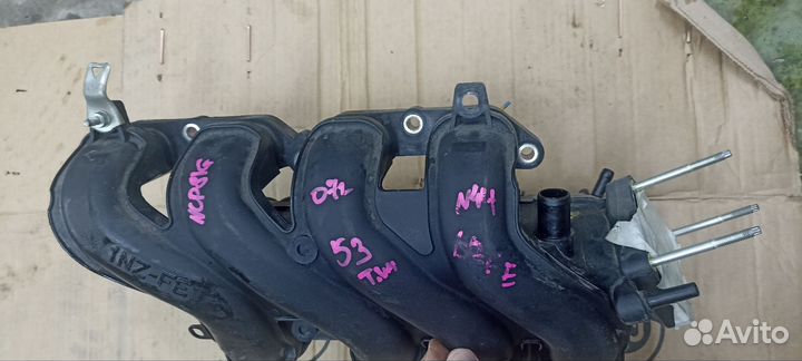 Впускной коллектор Toyota corolla nze 141,1 nz fe