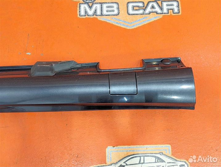 Порог пластиковый правый w212 E-class 651.924 2