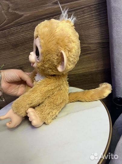 Обезьянка hasbro