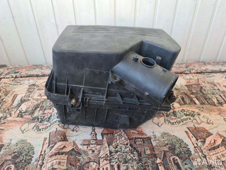 Корпус воздушного фильтра toyota camry