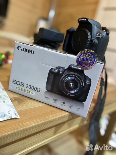 Canon EOS 2000D kit