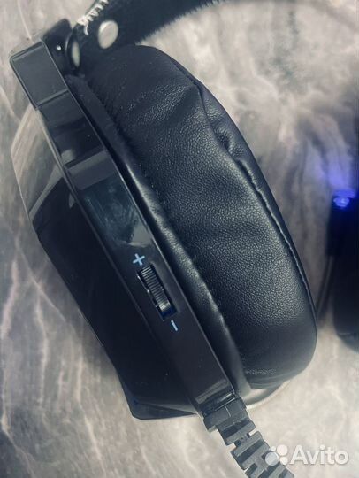 Игровые наушники Oklick HS-L800G черный