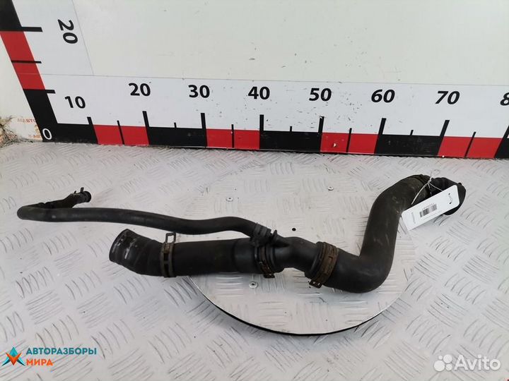 Патрубок радиатора Volkswagen Golf 3 1998