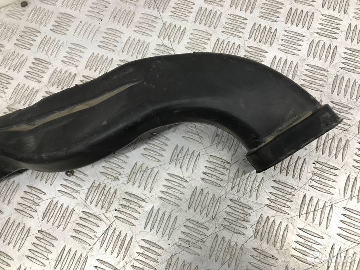 Б/У трубка воздухозаборника (патрубок, шланг)