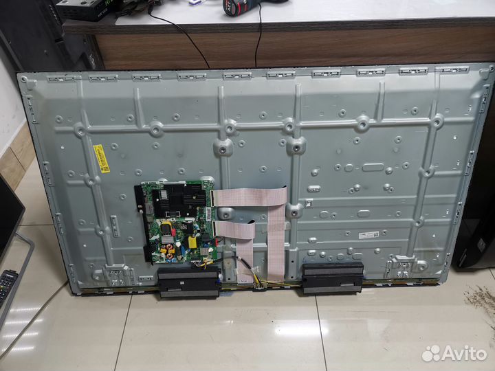 Телевизор Samsung ue55tu7090 (По запчастям)