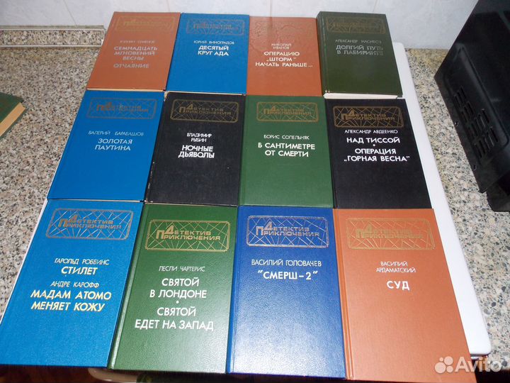 Продам книги