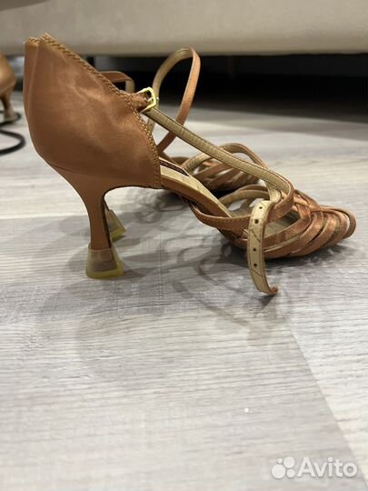 Спортивные бальные танцы