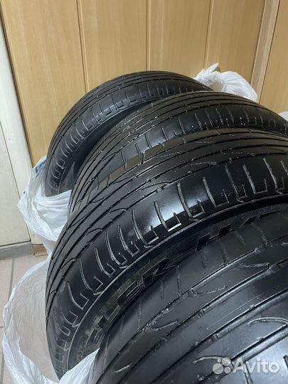 Bridgestone Dueler A/T D694 215/65 R16