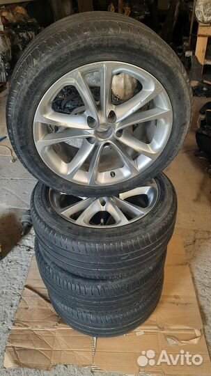 Колеса VW 235/45R17 Michelin Primacy 4