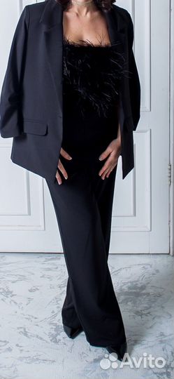 Комбинезон с перьями