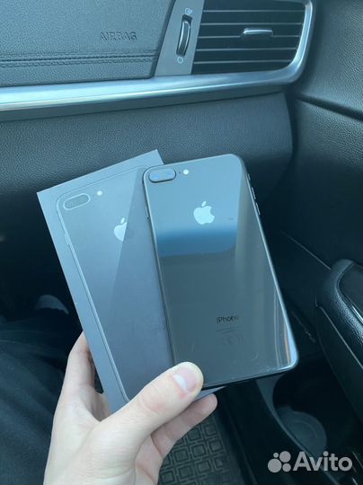 iPhone 8 Plus, 64 ГБ