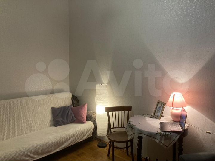 Комната 15 м² в 4-к., 2/2 эт.