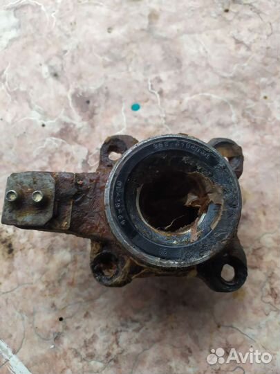 Заз 965 Ступица заднего колеса с подшипниками
