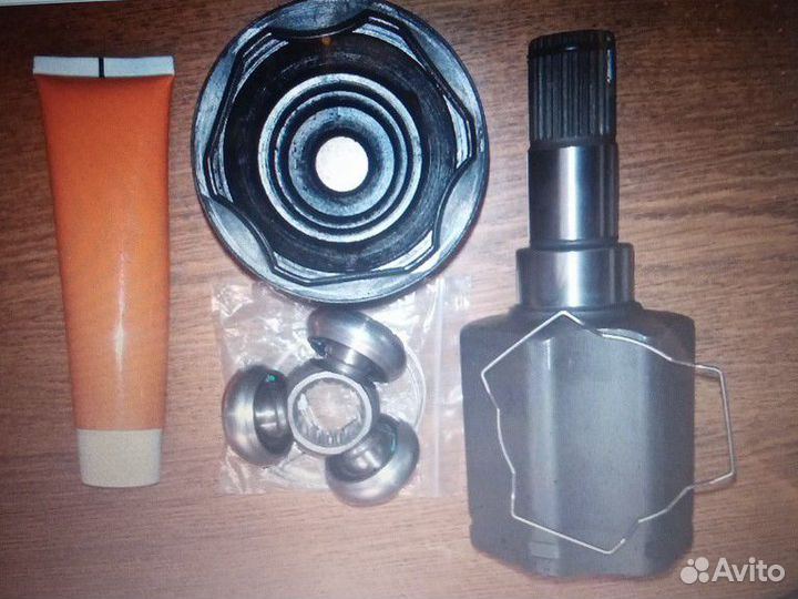 Ford Focus левый внутренний шрус