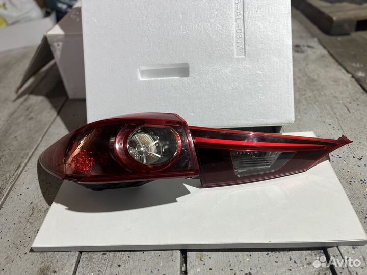Задние фонари mazda axela