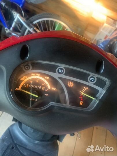 Скутер SYM Orbit 50
