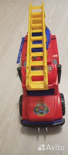 Игрушка пожарная машина