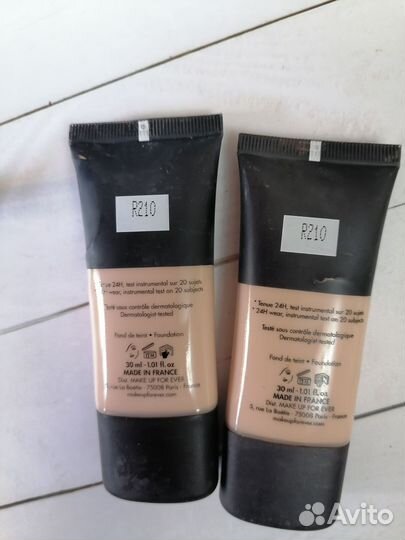 Тональный пудровый флюид Make up forever, R210