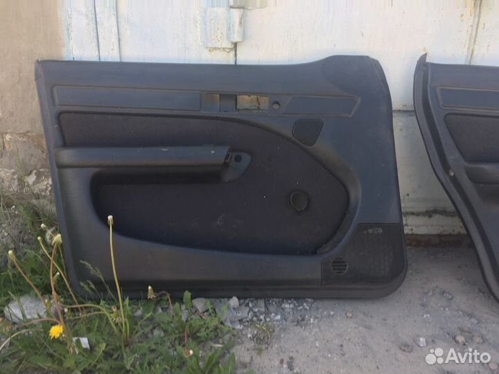Обшивки дверей Audi 100 c4